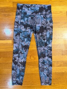 Lululemon Wunder Under Hi-Rise 7/8 Tight *25" Screen Camo Multi - Size 8